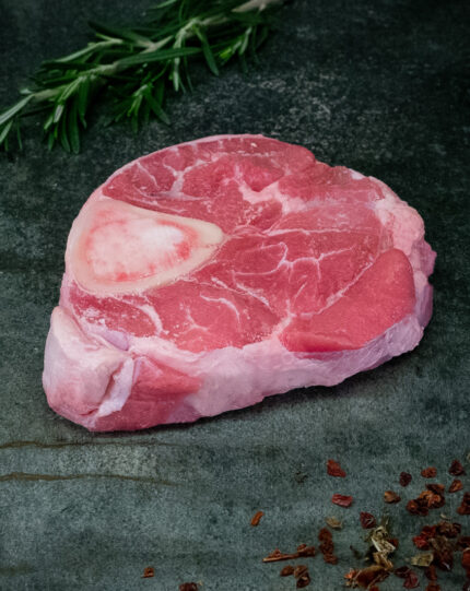 Zartes regionales Ossobuco vom Kalb für die gehobene Gastronomie bei Gezer.